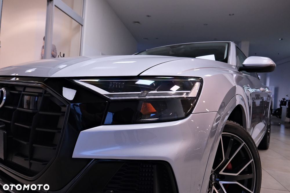 Audi Q8 55 TFSI quattro tiptronic - 17