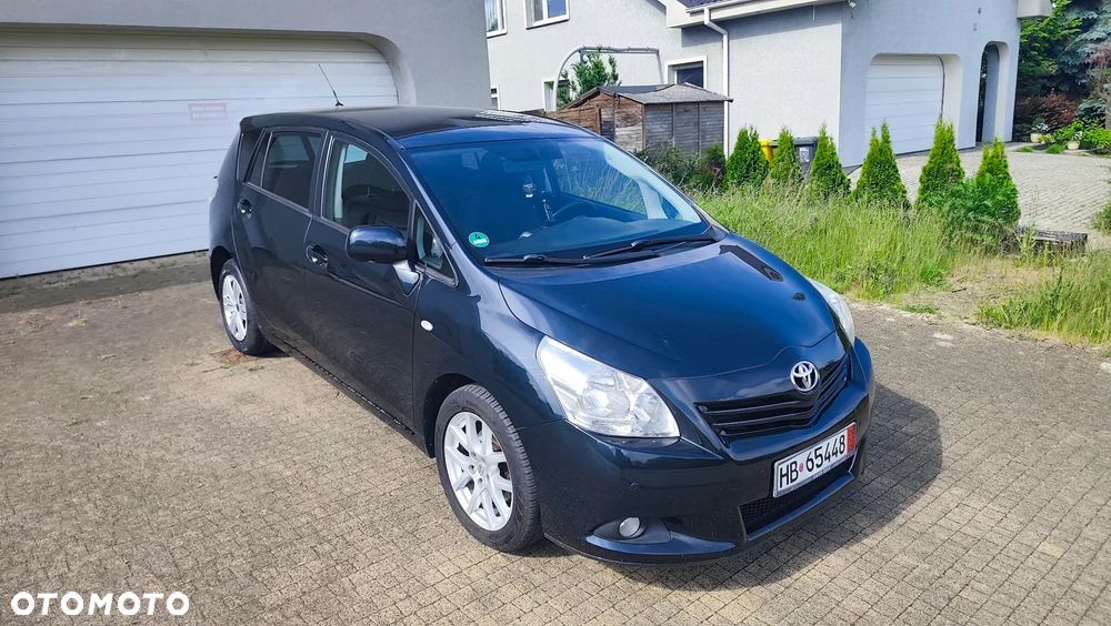 Toyota Verso 2.0 D-4D Executive - 33