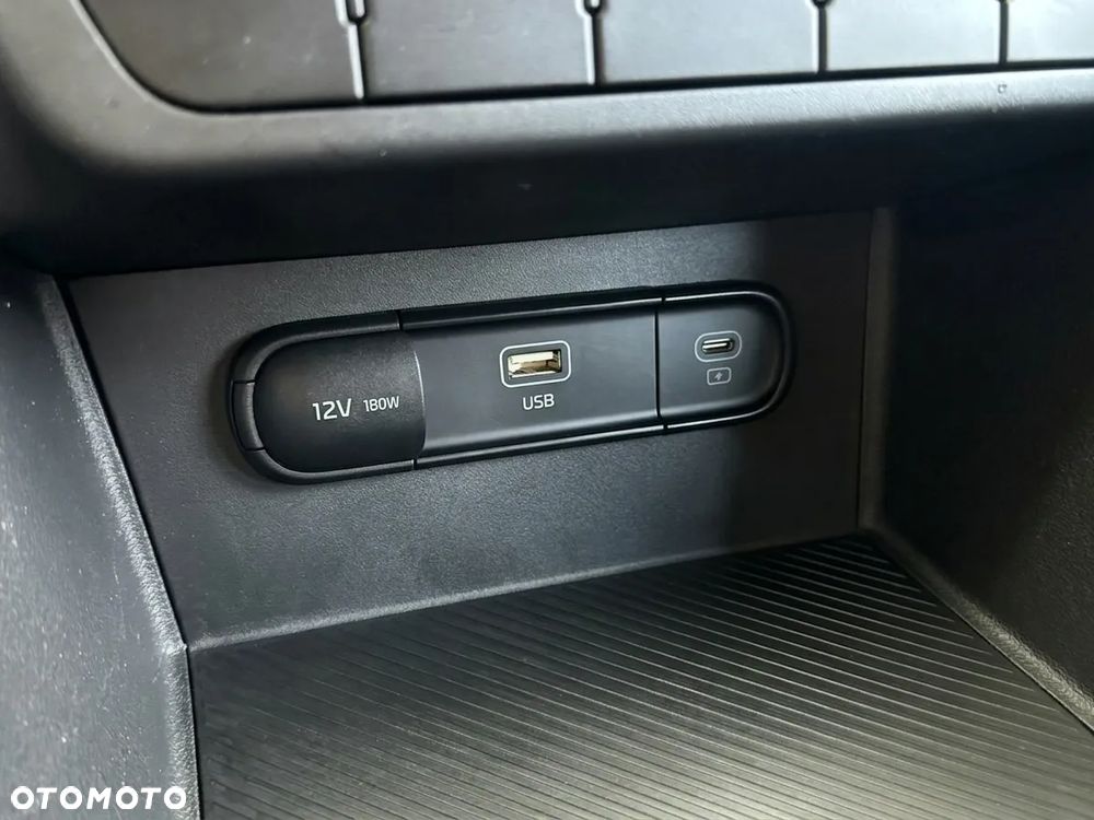 Kia Sportage - 16