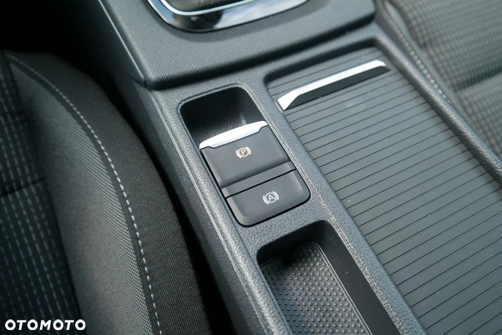 Skoda Octavia 1.5 TSI Selection - 35