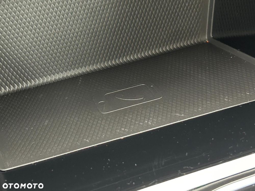 Volkswagen Golf - 26