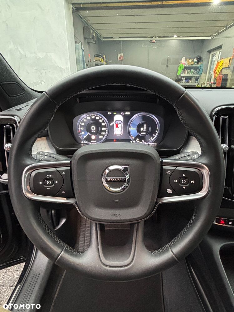 Volvo XC 40 - 23