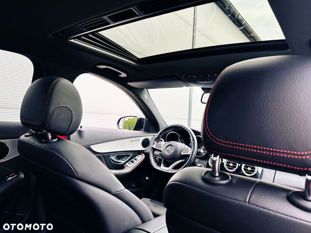 Mercedes-Benz Klasa C AMG 43 4Matic 9G-TRONIC - 26