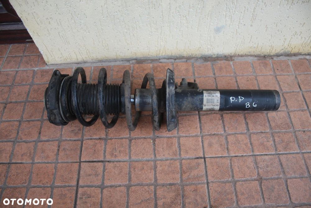 MCPHERSON AMORTYZATOR PRAWY PRZÓD VW PASSAT B6 2.0 TDI 3C0413031N