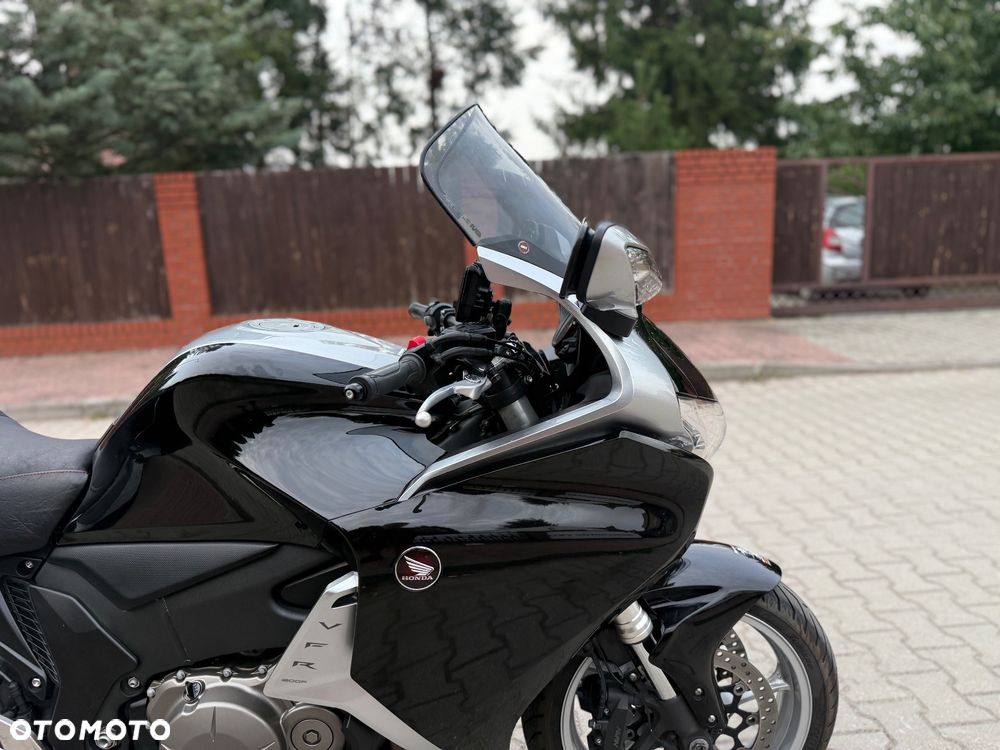 Honda VFR - 7