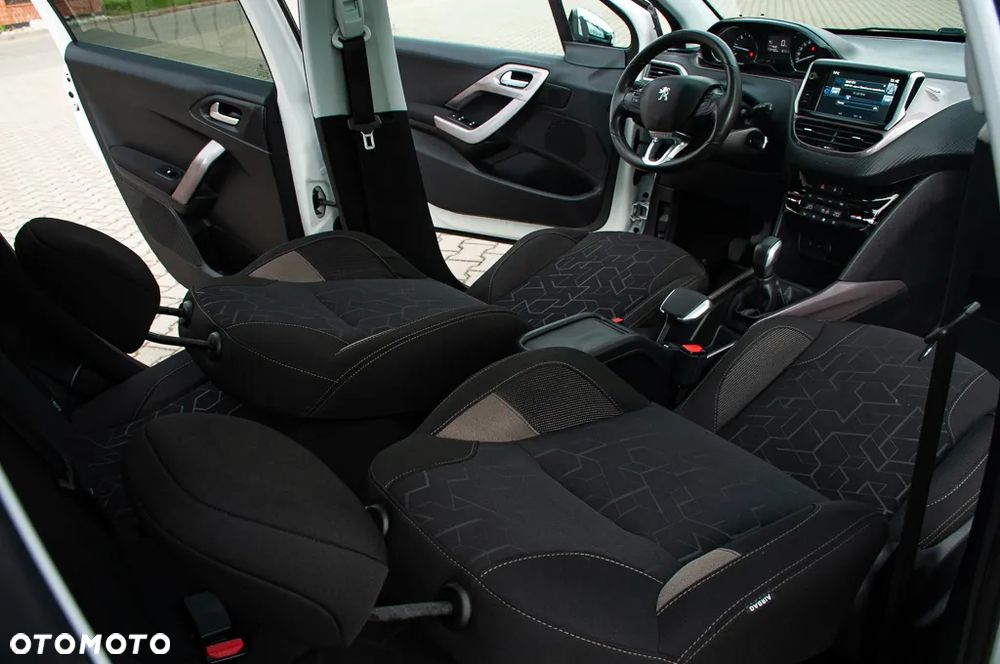 Peugeot 2008 e-HDi FAP 92 STOP & START Business-Line - 23