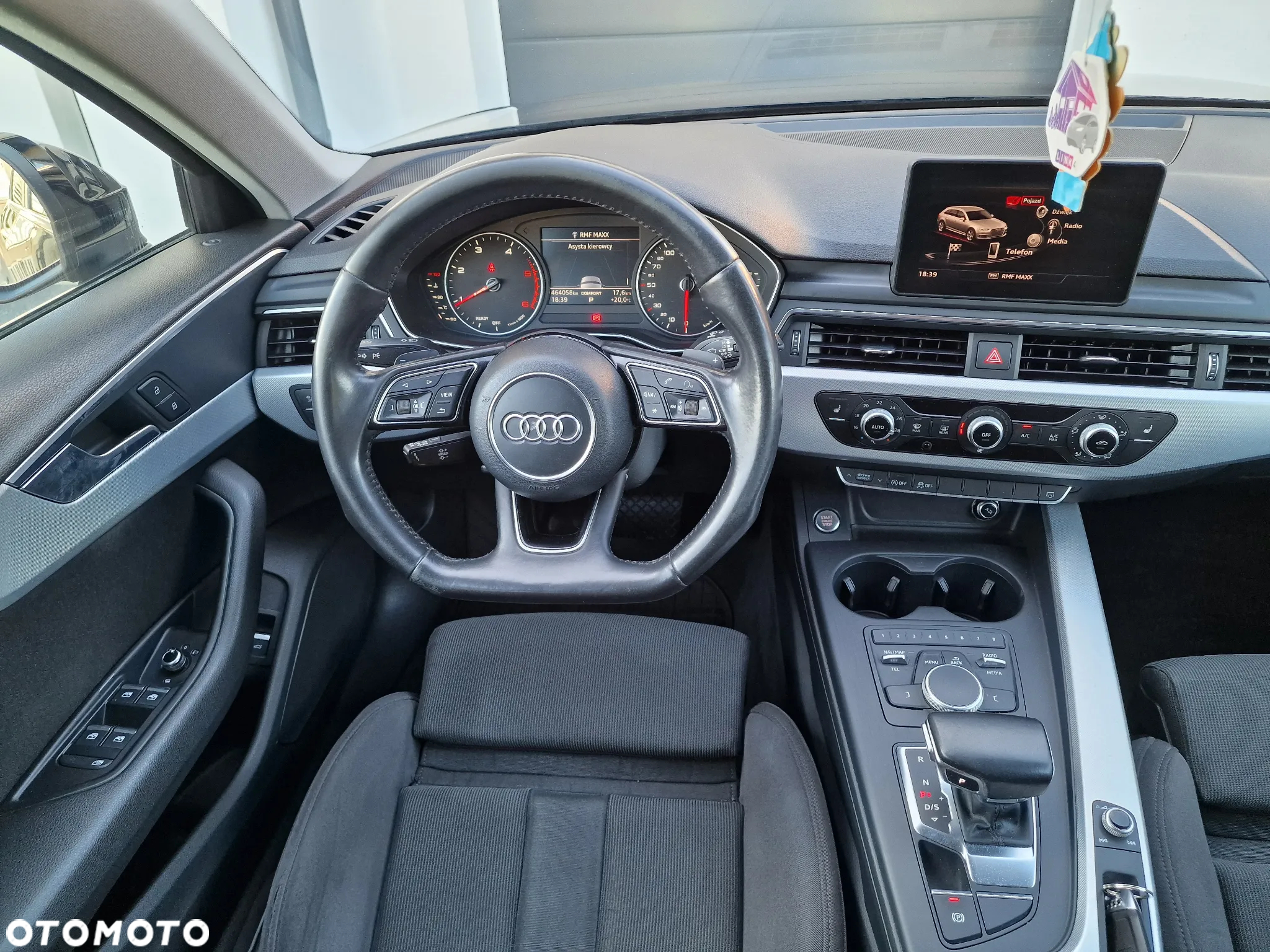 Audi A4 Avant 2.0 TDI ultra S tronic sport - 32