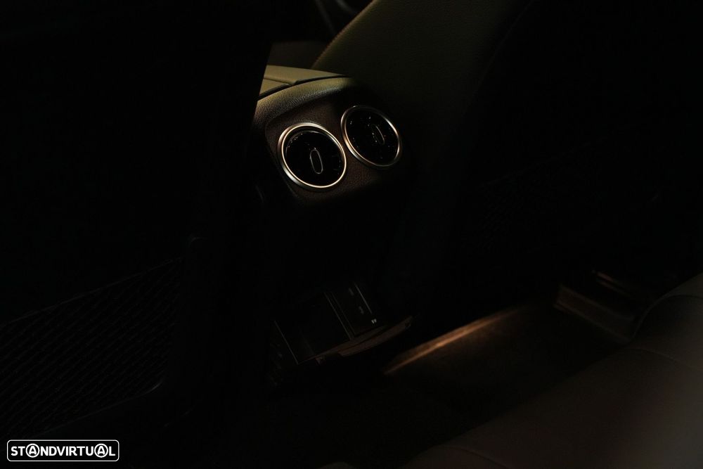 Mercedes-Benz CLA 220 d Shooting Brake AMG Line Aut. - 32