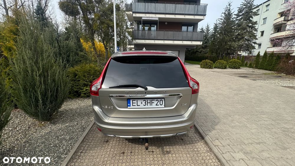 Volvo XC 60 D4 Geartronic Summum - 3
