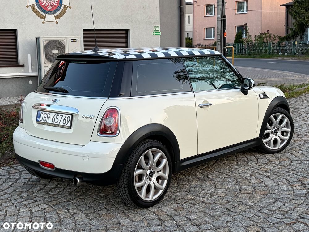 MINI Cooper 50 Mayfair - 4