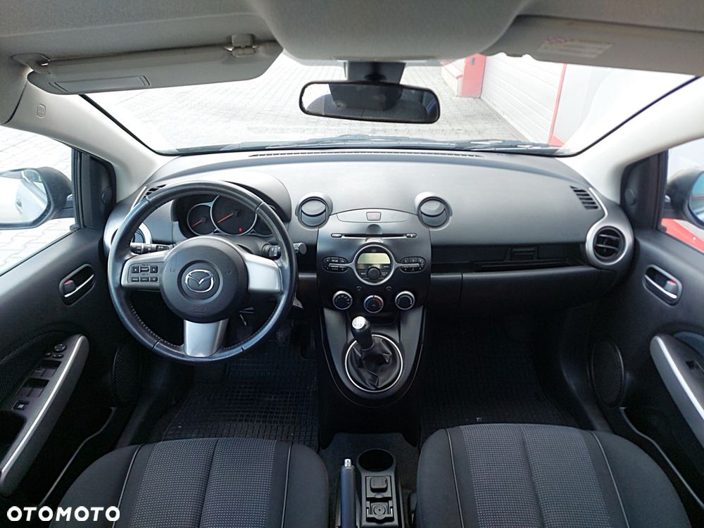 Mazda 2 - 13