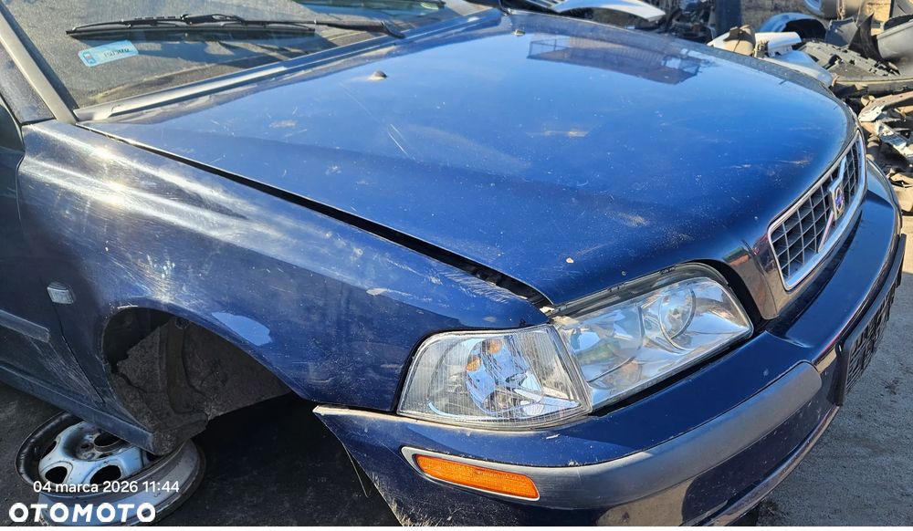 Volvo V40 I Lift 1,8 benzyna 90kW 122KM 2003r lak. 243-23 - 4