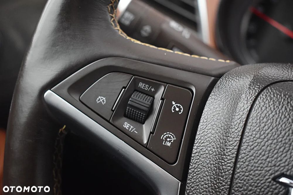 Opel Mokka 1.4 T Cosmo S&S - 29