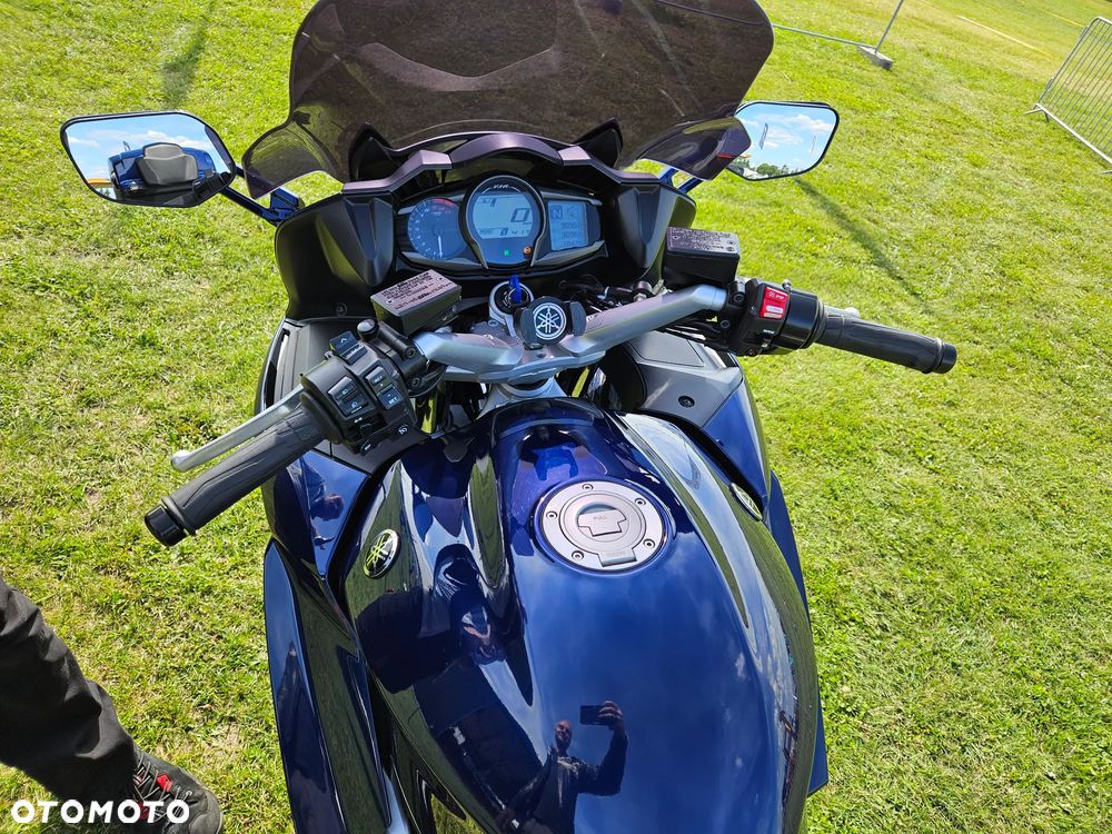 Yamaha FJR - 15