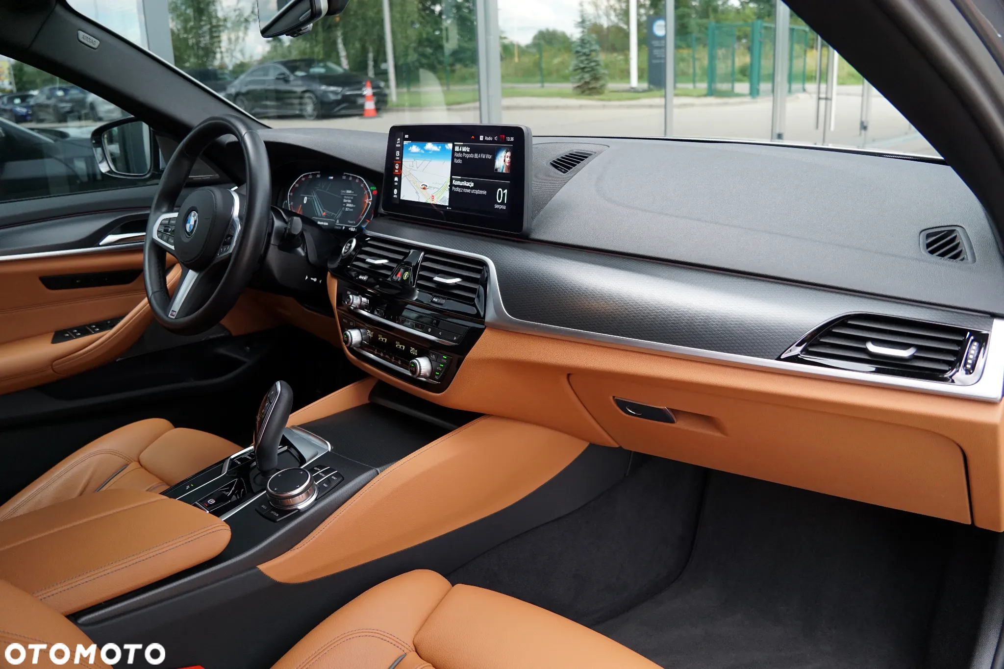 BMW Seria 5 530i xDrive - 32