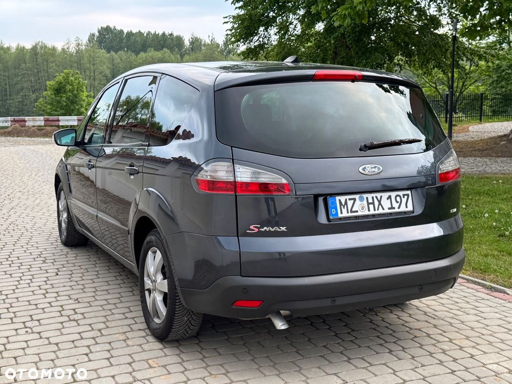 Ford S-Max - 37