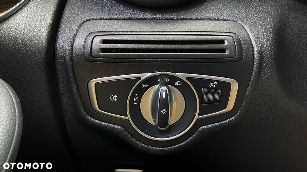 Mercedes-Benz GLC - 24