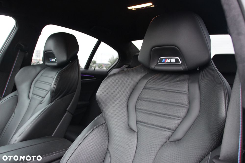 BMW M5 Competition - 19