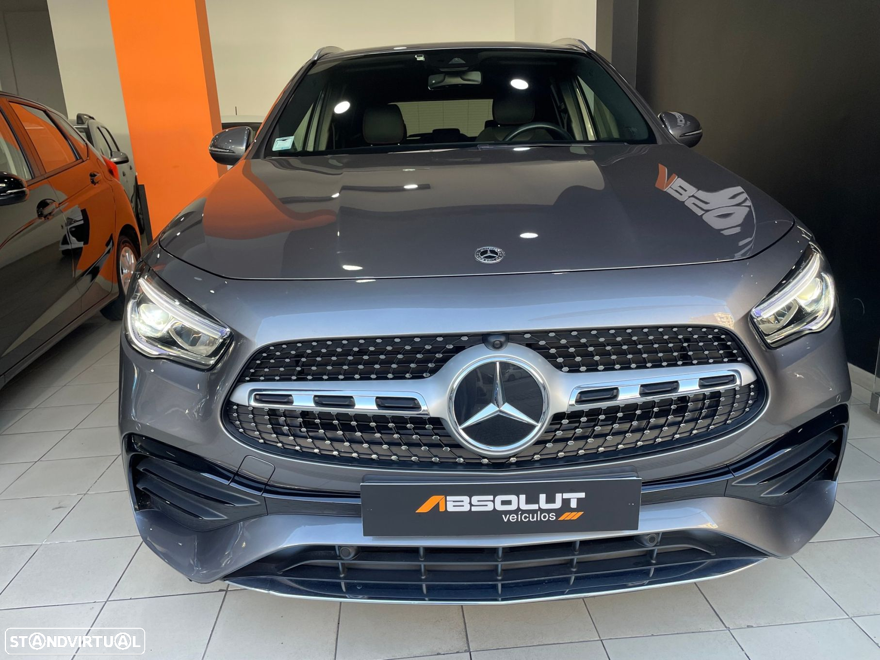 Mercedes-Benz GLA 180 d AMG Line - 2