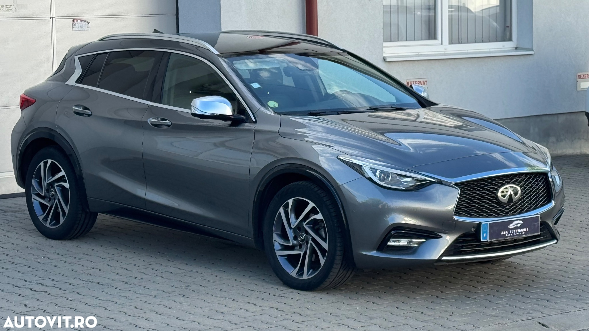 Infiniti Q30 1.5d Premium Tech - 2