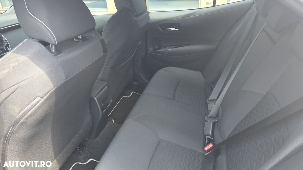 Toyota Corolla 1.8 HSD Business - 7