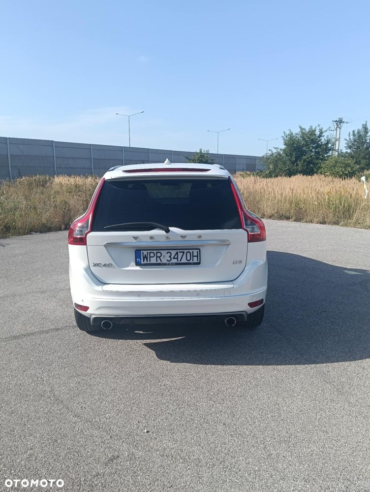 Volvo XC 60 D3 R-Design - 4