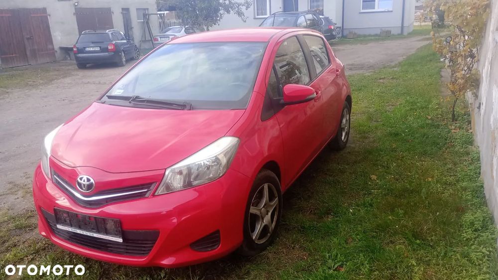 Toyota Yaris - 1