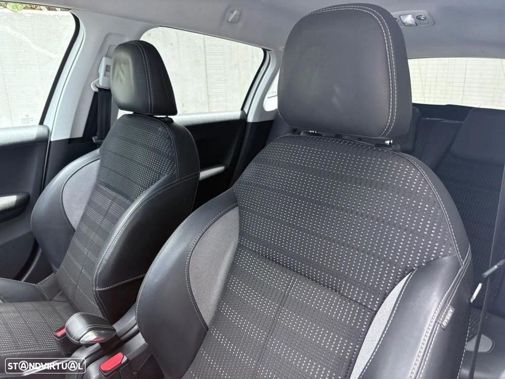 Peugeot 2008 1.6 e-HDi Allure - 32