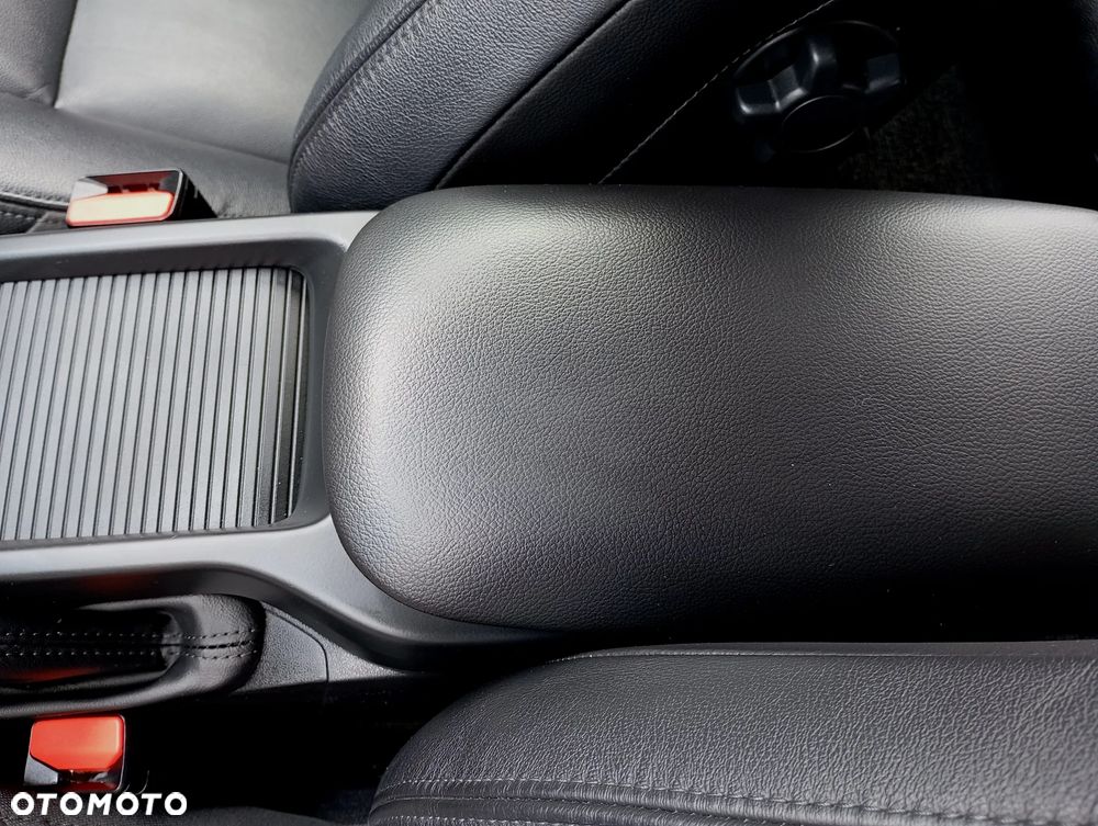 Volvo V40 D2 Momentum - 25
