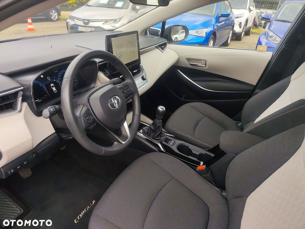 Toyota Corolla - 15