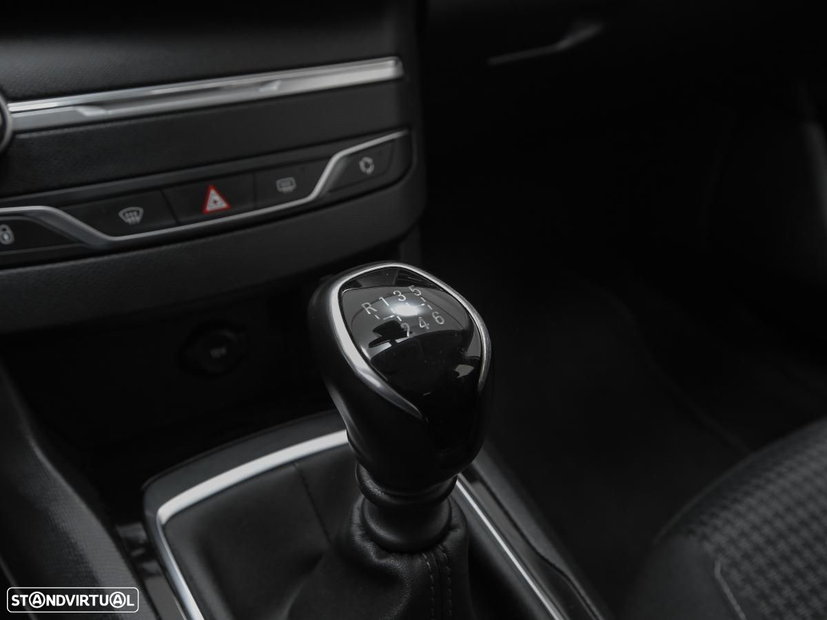 Peugeot 308 SW 1.2 PureTech Active - 21