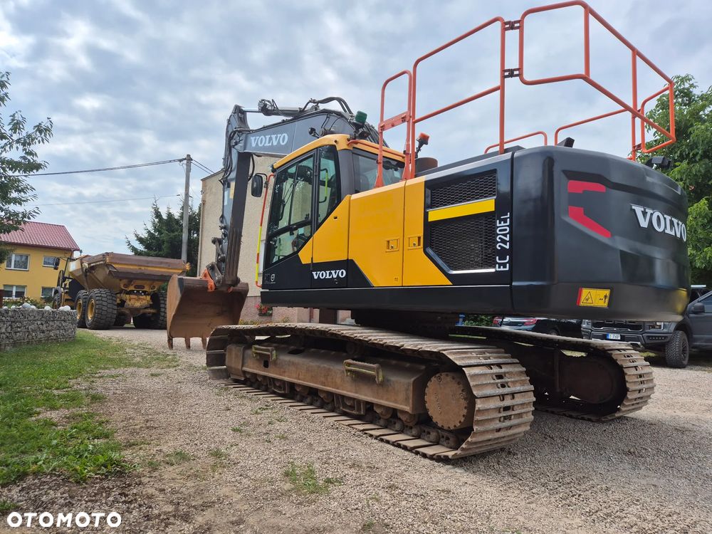 Volvo EC 220 EL - 1