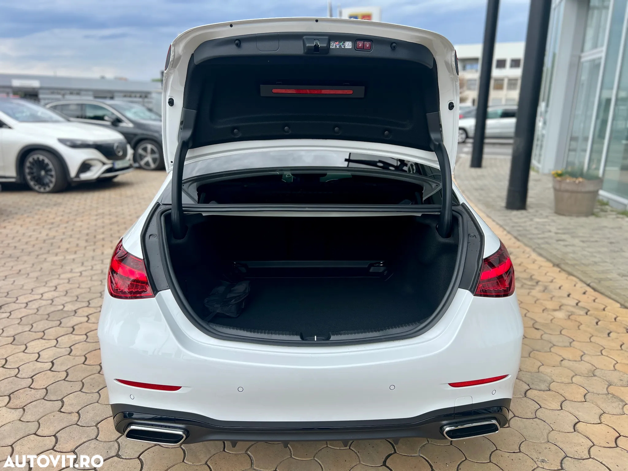 Mercedes-Benz C 300 d MHEV 4MATIC - 15