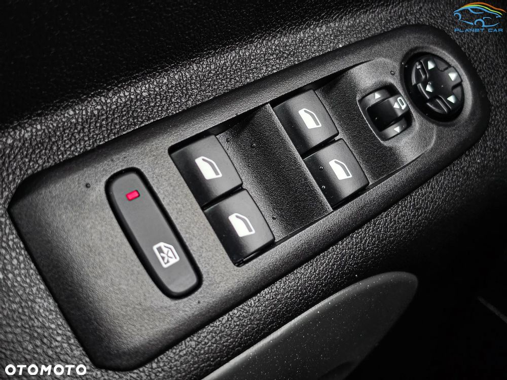 Citroën Berlingo M BlueHDi 130 SHINE - 30