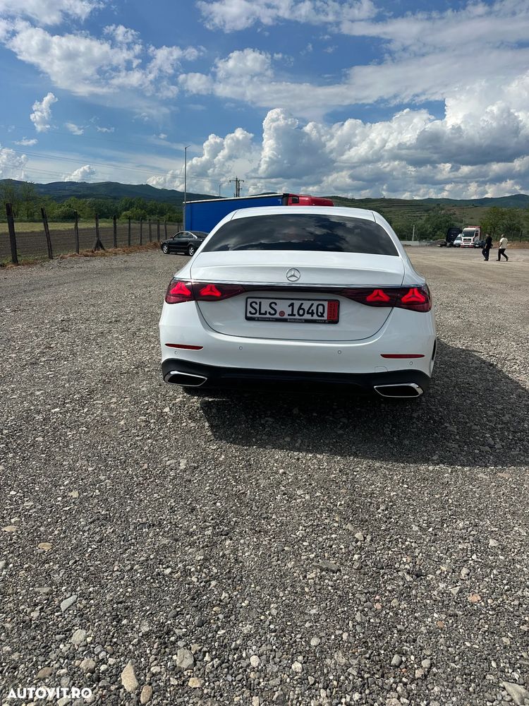 Mercedes-Benz E 220 d 9G-TRONIC AMG Line NIGHT Edition - 4