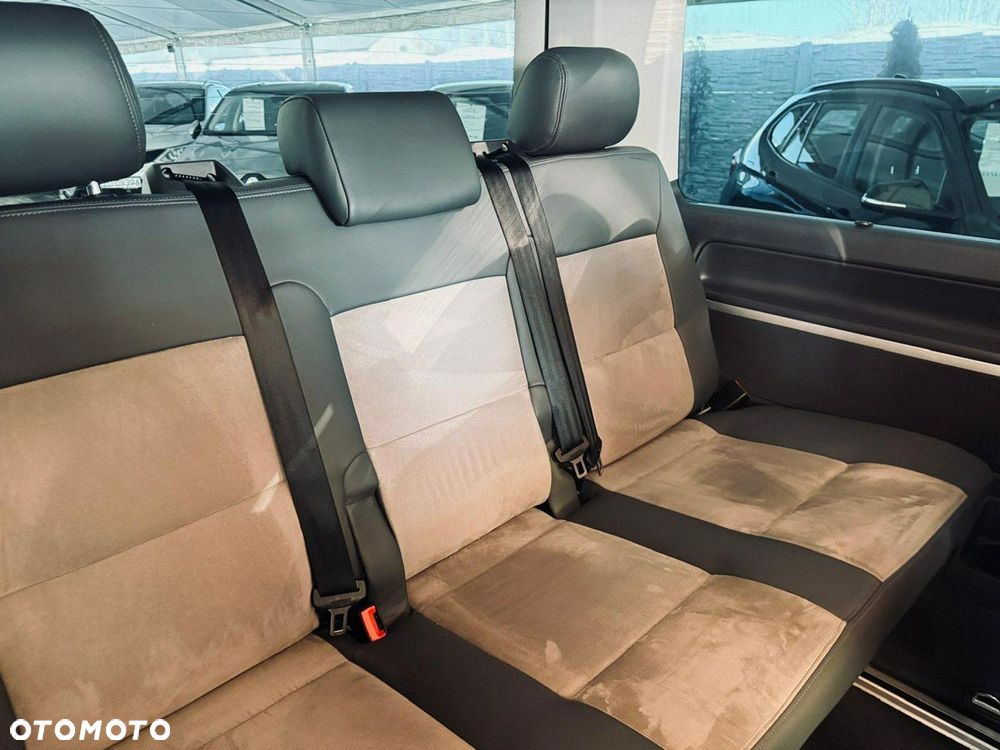 Volkswagen Multivan - 40