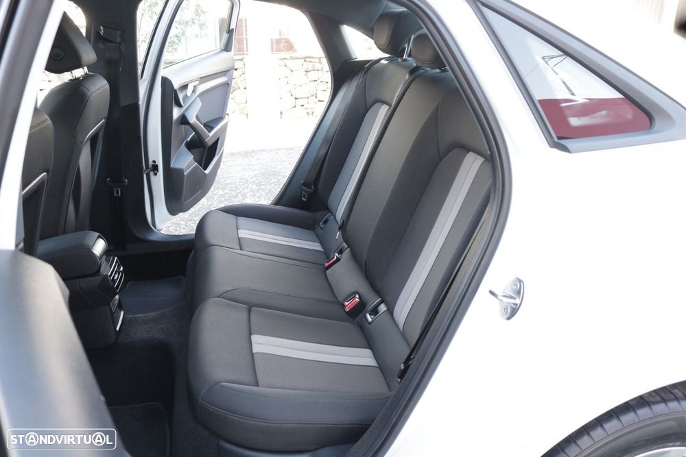 Audi A3 Limousine 30 TFSI Advanced - 26