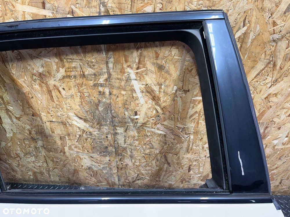 bmw 5 f10 f11 2015 tył strona prawa drzwi tylne a300 alpineweiss - 3