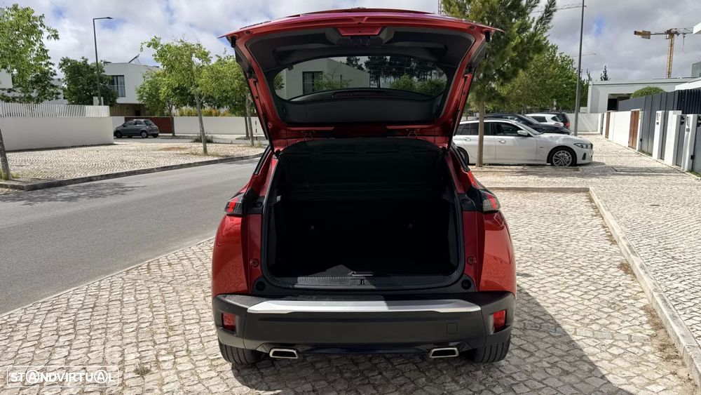 Peugeot 2008 PureTech 130 EAT8 GT - 44