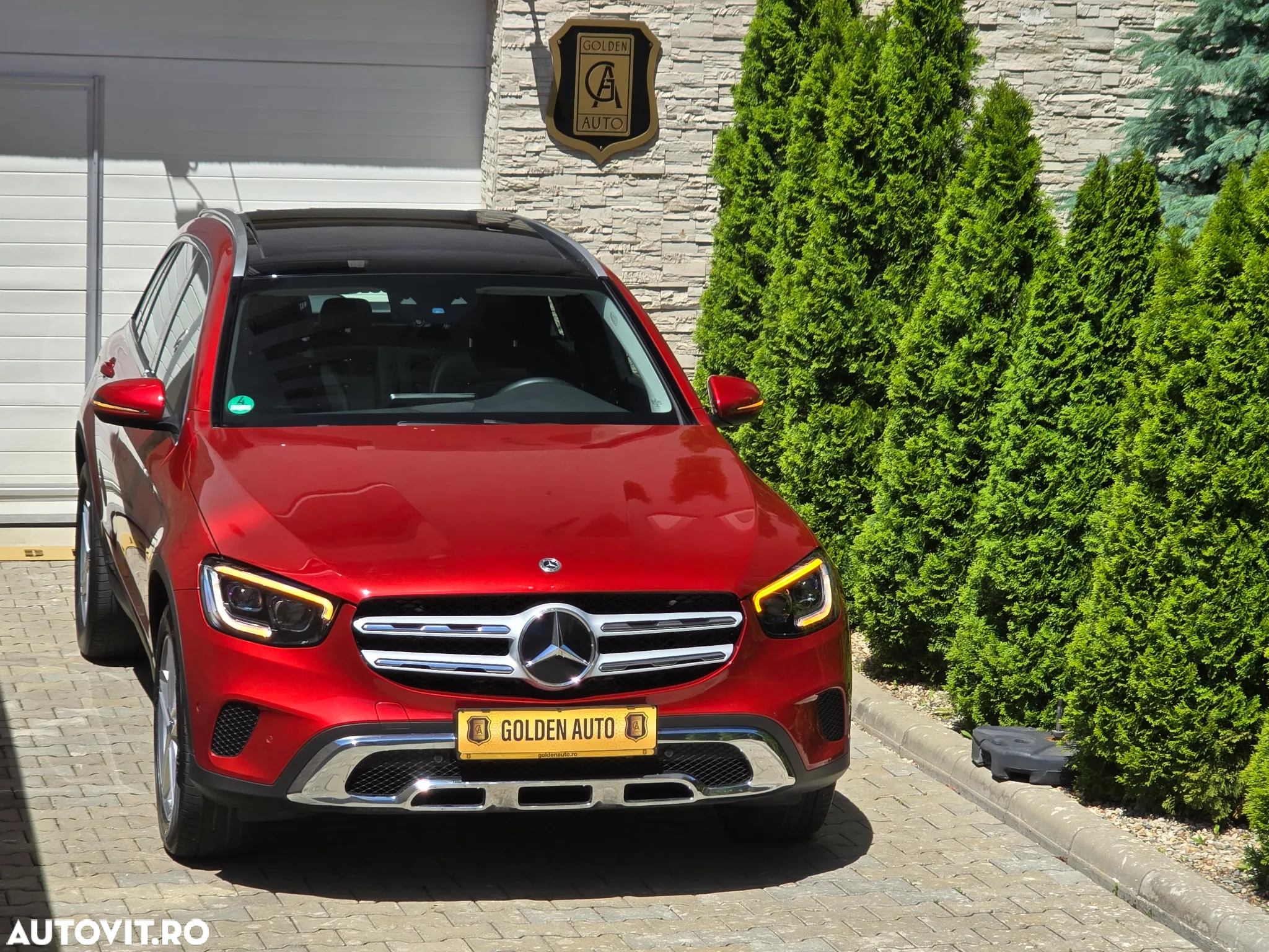 Mercedes-Benz GLC 220 d 4Matic 9G-TRONIC Exclusive - 4