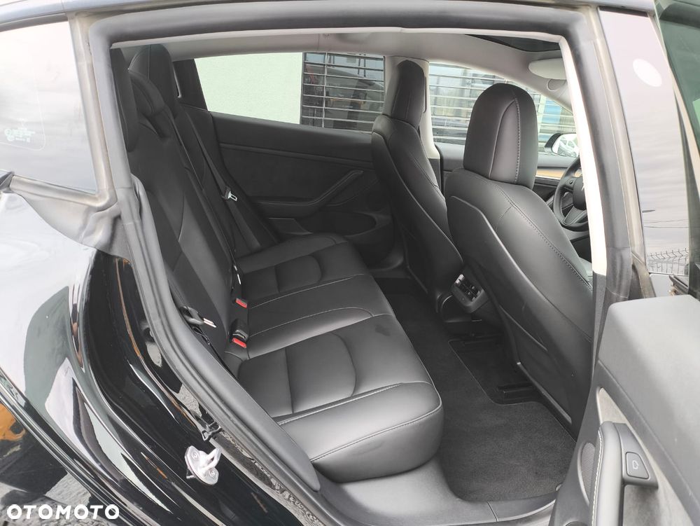 Tesla Model 3 Standard Reichweite Plus Hinterradantrieb - 26