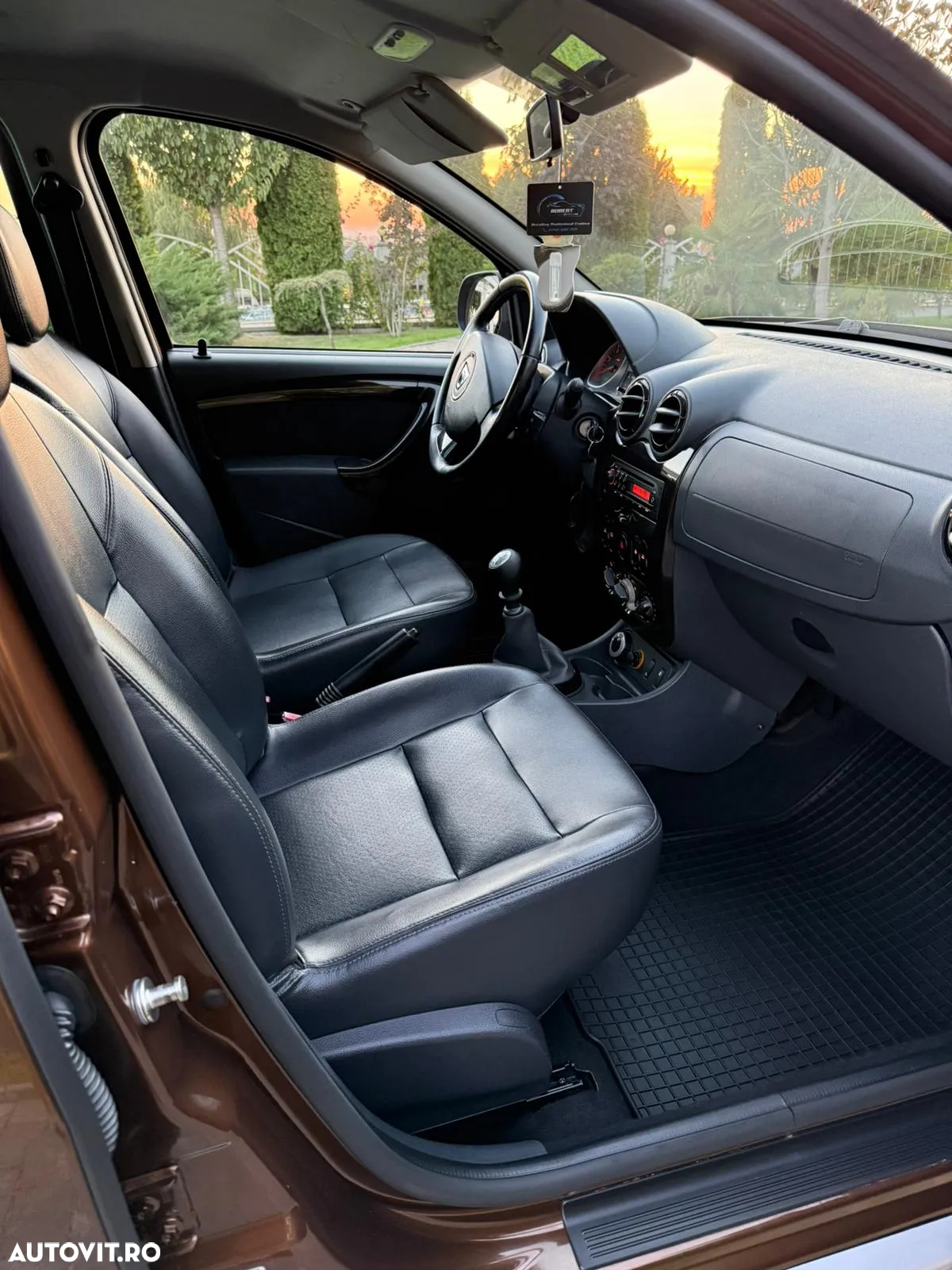 Dacia Duster 1.5 dCi 4x4 Laureate - 7