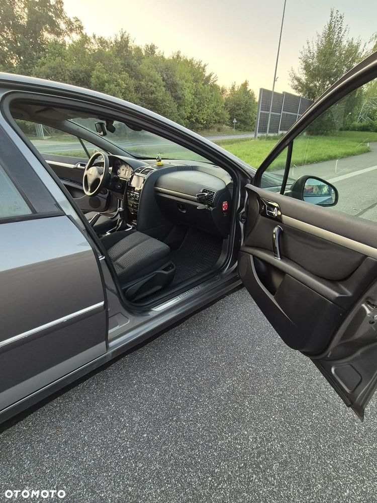 Peugeot 407 1.6 HDi Presence - 11