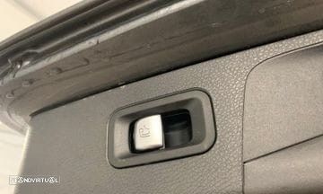Mercedes-Benz E 300 de 4Matic 9G-TRONIC AMG Line - 19