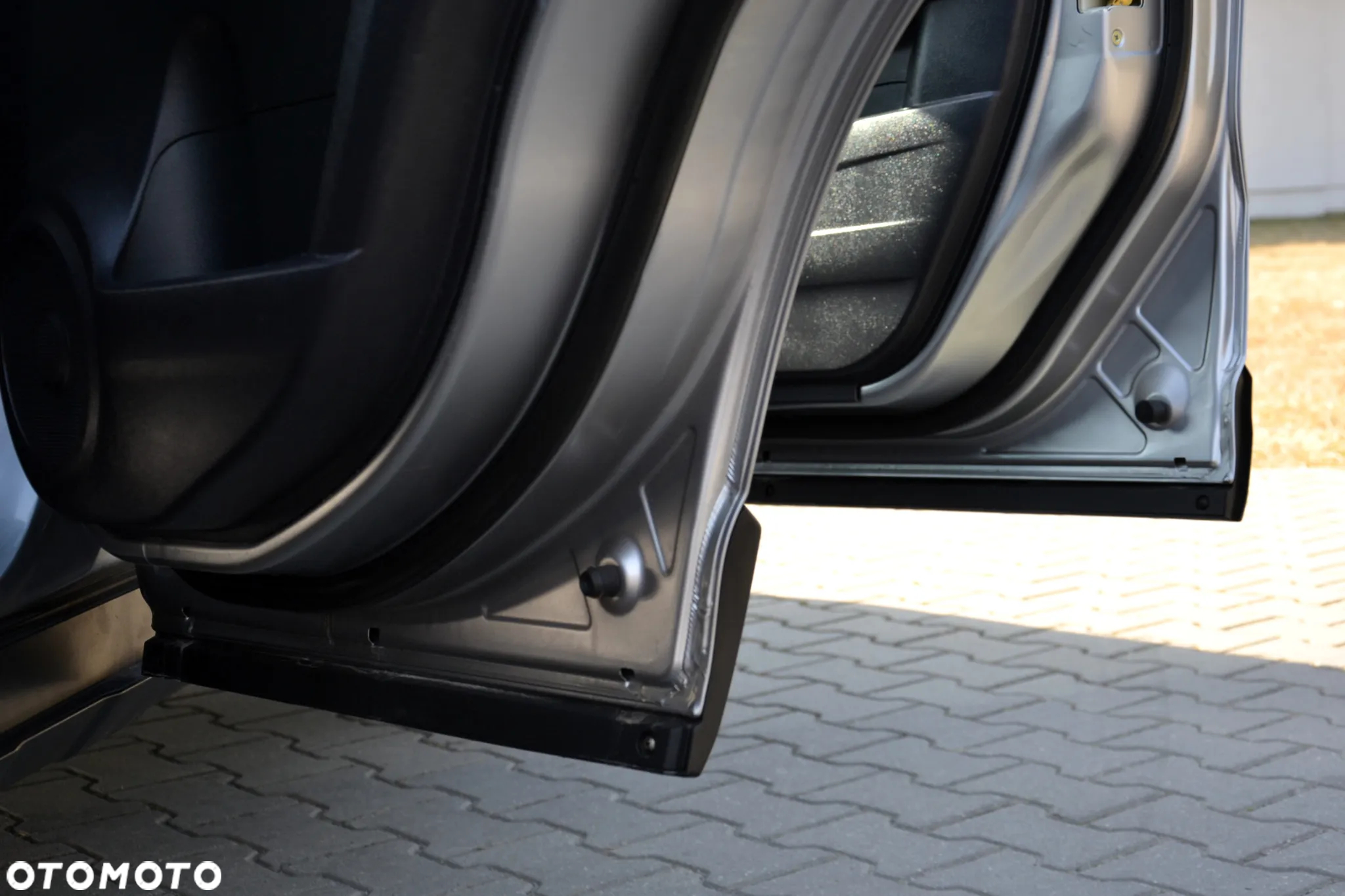 Honda CR-V 2.0i-VTEC Automatik Comfort 50 Jahre Edition - 22