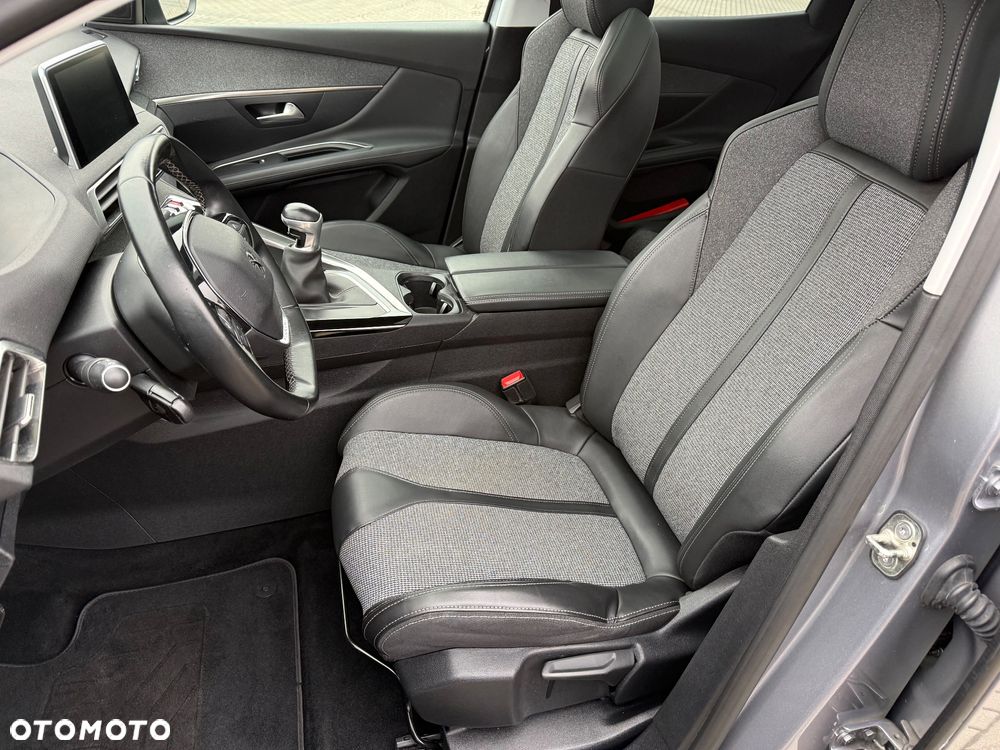 Peugeot 3008 - 25