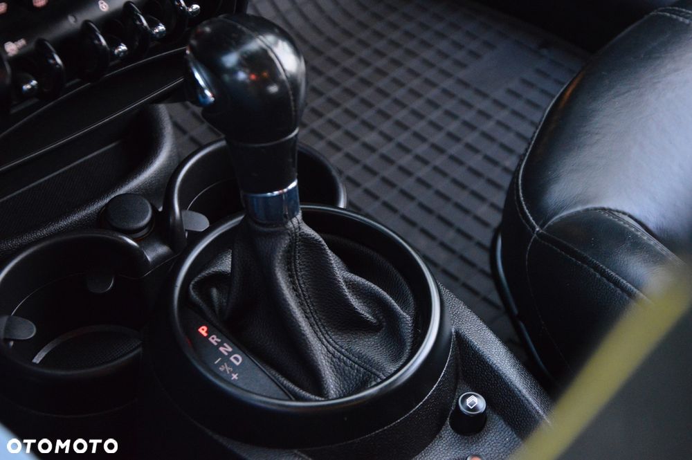 MINI Countryman - 25