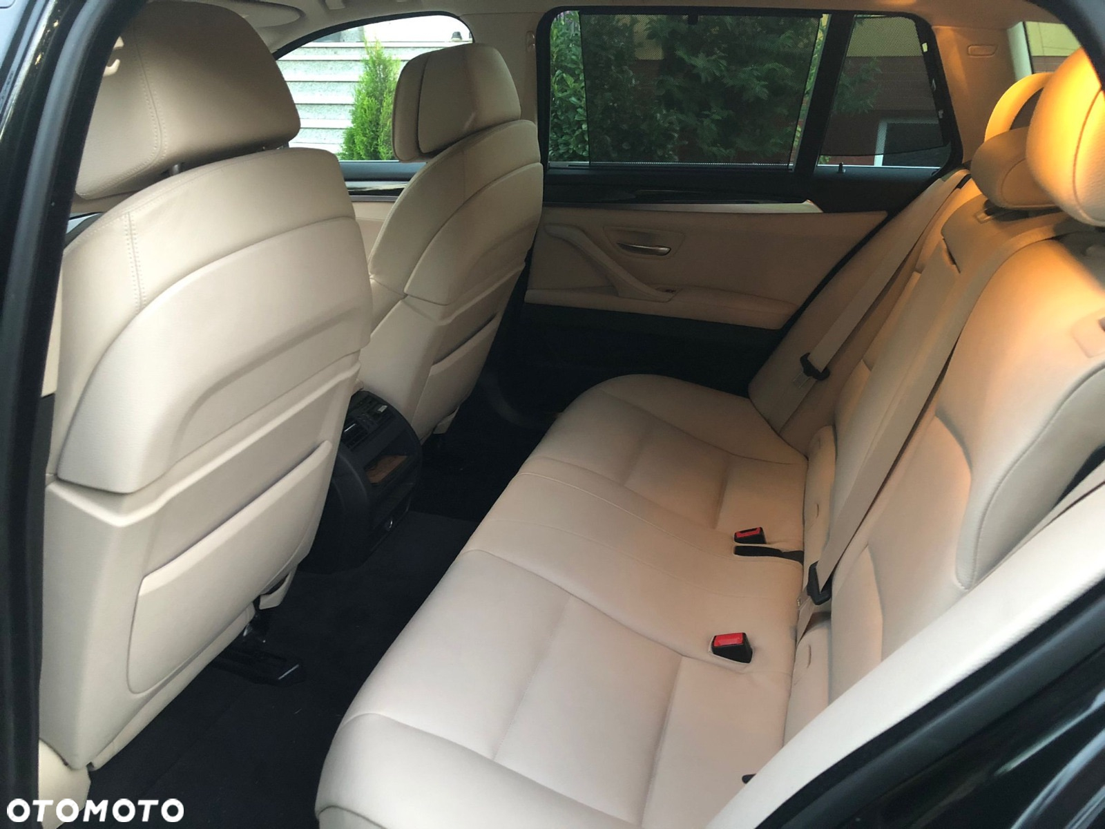 BMW Seria 5 525d xDrive - 10
