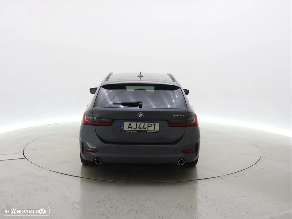BMW 320 e Touring Corporate Edition Auto - 6