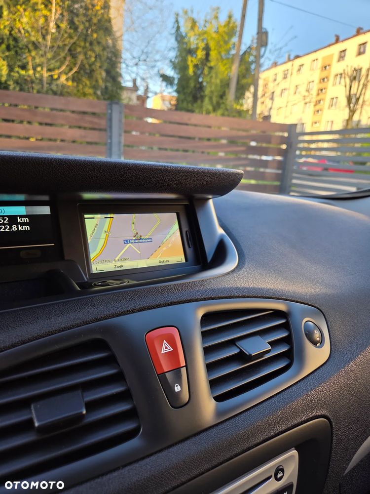 Renault Scenic 1.6 16V 110 TomTom Edition - 12